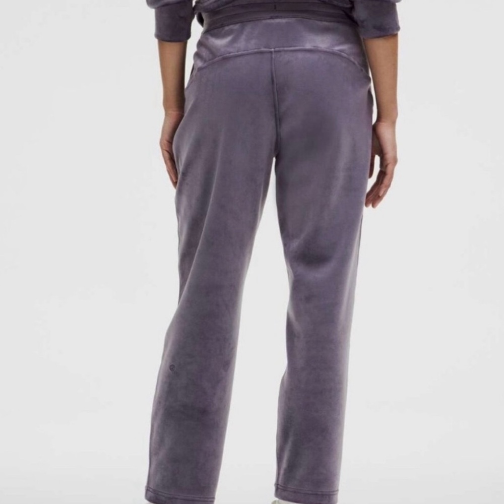 Lululemon Velvet Scuba Straight-Leg sz M